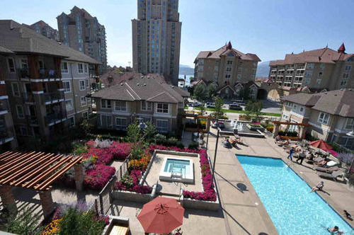 Waterscapes Resort By Dkra Kelowna Exterior foto
